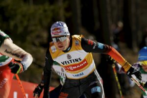 In Gelb ohne Glanz: Geiger feiert Gesamtweltcup-Titel