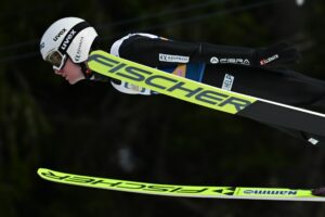Zu große Anzüge: Norwegische Skispringer disqualifiziert
