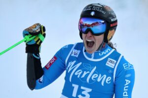 Ski-Ass Brignone mit starkem Comeback – Sieg an Scheib