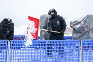 Schneefall wirbelt Olympia-Zeitplan durcheinander